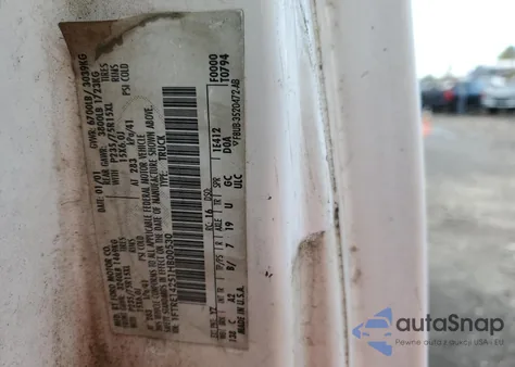 2001 Ford Econoline E150 Van from USA, damaged, VIN 1FTRE14251HB00530